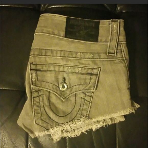 True Religion Joey bundle cut off shorts size 25 - Picture 3 of 4